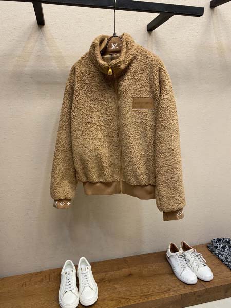 2025年12月4日秋冬新作Louis Vuittonジャケ...