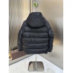 2025年12月4日秋冬新作Pradaグースダウン高品質人気商品/LDF工場