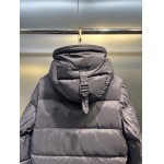 2025年12月5日秋冬新作burberryダウンジャケット高品質人気商品/LDF工場