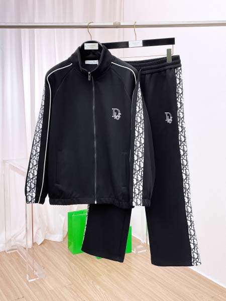 2025年12月5日入荷新作Diorスーツ上下 ★高級品/誕...