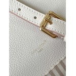 2025年12月8日入荷ヴィトン バッグM14977高品質新作/誕生日プレゼント