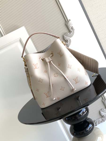 2025年12月8日入荷ヴィトン バッグM14401 高品質...