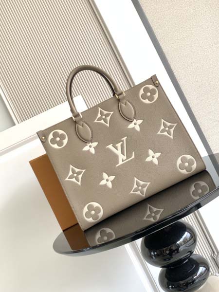 2025年12月8日入荷ヴィトン バッグM45494 高品質...