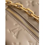 2025年12月8日入荷ヴィトン バッグM13389M13387 M13357M13388 M13358 Coussin BackpackMonogram CoussinLV 21 x 26 x 10 高品質新作/誕生日プレゼント