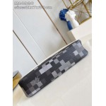 2025年12月8日入荷ヴィトン財布M14926Pochette Voyage SoupleDamoflage Black Damier21 x 7.5 x 3 高品質新作/誕生日プレゼント