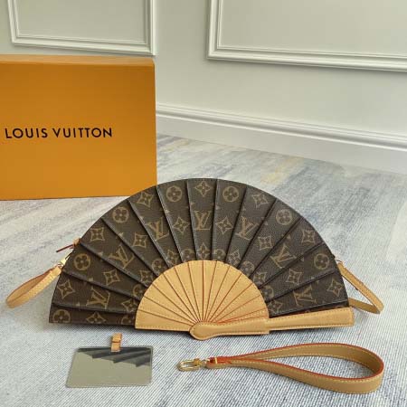 2025年12月9日入荷Louis Vuitton バッグM...
