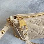 2025年12月9日入荷Louis Vuitton バッグ Easy Pouch M13614 M82346 M81862 M81066 M80349M14421 Easy PouchMonogram 高品質新作/誕生日プレゼント/ZC工場