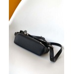 2025年12月9日入荷Louis Vuitton バッグM12618 Pulse Monogram LV 22.5 × 16 × 5cm  高品質新作/誕生日プレゼント/ZC工場