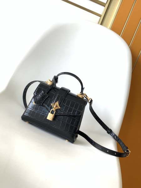 2025年12月9日入荷Louis Vuitton バッグN...