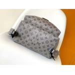 2025年12月9日入荷Louis Vuitton バッグM46557 Discovery Monogram 29.0 x 38.0 x 20.0高品質新作/誕生日プレゼント/ZC工場