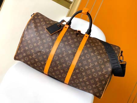 2025年12月9日入荷Louis Vuitton バッグM...