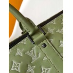 2025年12月9日入荷Louis Vuitton バッグ M12504 Keepall 50Monogram Shadowe50.0 x 29.0 x 23.0 Monogram Shadow 高品質新作/誕生日プレゼント/ZC工場