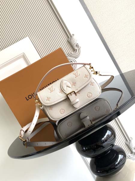 2025年12月9日入荷Louis Vuitton バッグM...