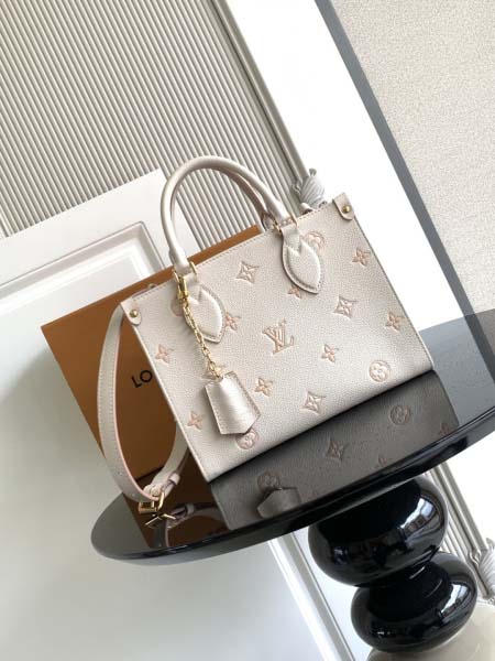 2025年12月9日入荷Louis Vuitton バッグM...