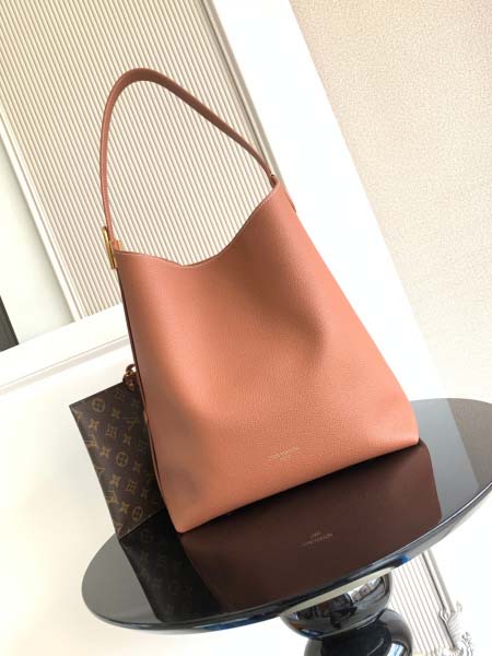 2025年12月9日入荷Louis Vuitton バッグM...