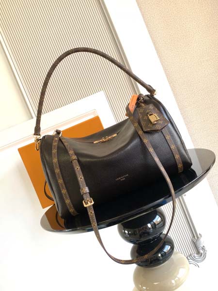 2025年12月9日入荷Louis Vuitton バッグM...