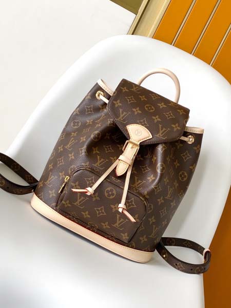 2025年12月9日入荷Louis Vuitton バッグM...