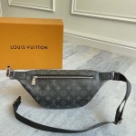 2025年12月9日入荷Louis Vuitton バッグM46035/Discovery Monogram Eclipse 44 x 15 x 9 xerox 高品質新作/誕生日プレゼント/ZC工場