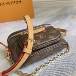 2025年12月9日入荷Louis Vuitton バッグM82335  Mini Bumbag Monogram 17.0 x 12.0 x 9.5 Monogram 高品質新作/誕生日プレゼント/ZC工場