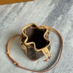 2025年12月9日入荷Louis Vuitton バッグNano Noé 1932 Noé Monogram M81266 13 x 16 x 10 高品質新作/誕生日プレゼント/ZC工場