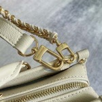 2025年12月9日入荷Louis Vuitton バッグM23641/M23698/M23640 OnTheGo Monogram Giant Monogram 25.0 x 13.0 x 10.0 高品質新作/誕生日プレゼント/ZC工場