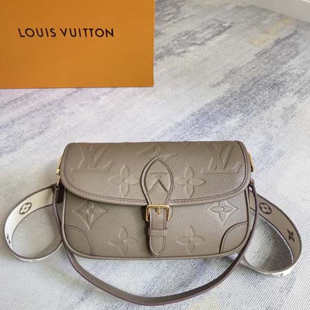 2025年12月9日入荷Louis Vuitton バッグD...