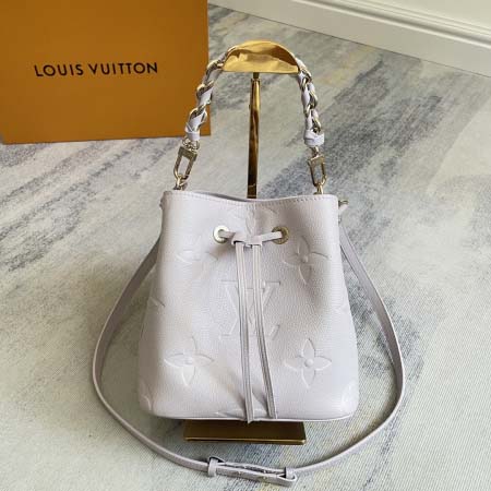 2025年12月9日入荷Louis Vuitton バッグm...