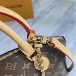 2025年12月9日入荷Louis Vuitton バッグM12019 Lockit BB 1960 Knick-Knack Monogram 15 x 19 x 7 高品質新作/誕生日プレゼント/ZC工場