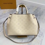 2025年12月10日入荷Louis Vuitton バッグ高品質新作/誕生日プレゼント/ZC工場