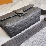2025年12月10日入荷Louis Vuitton バッグ高品質新作/誕生日プレゼント/ZC工場