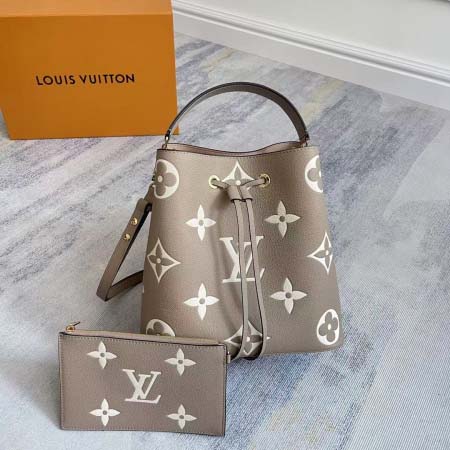 2025年12月10日入荷Louis Vuitton バッグ...