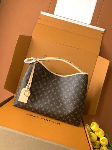 2025年12月10日入荷Louis Vuitton バッグ...