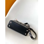 2025年12月10日入荷Louis Vuitton バッグ高品質新作/誕生日プレゼント/ZC工場