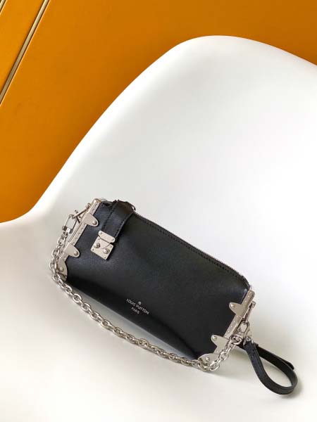 2025年12月10日入荷Louis Vuitton バッグ...