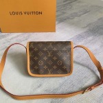 2025年12月10日入荷Louis Vuitton バッグ高品質新作/誕生日プレゼント/ZC工場