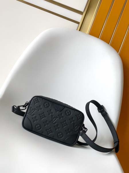 2025年12月10日入荷Louis Vuitton バッグ...