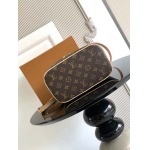 2025年12月10日入荷Louis Vuitton バッグ高品質新作/誕生日プレゼント/ZC工場