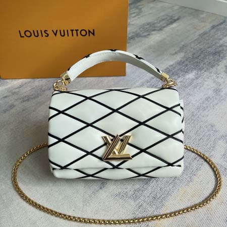 2025年12月10日入荷Louis Vuitton バッグ...