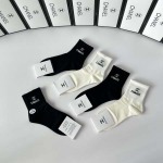 2025年12月10日入荷新品Chanel靴下ギフト/誕生日/記念品/アクセサリーkaka工場