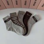 2025年12月10日入荷新品MiuMiu靴下ギフト/誕生日/記念品/アクセサリーkaka工場