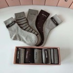 2025年12月10日入荷新品MiuMiu靴下ギフト/誕生日/記念品/アクセサリーkaka工場