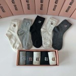 2025年12月10日入荷新品MiuMiu靴下ギフト/誕生日/記念品/アクセサリーkaka工場