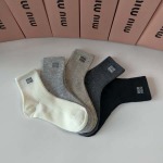 2025年12月10日入荷新品MiuMiu靴下ギフト/誕生日/記念品/アクセサリーkaka工場