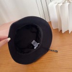 2025年12月10日入荷新品Miumiu帽子ギフト/誕生日/記念品/アクセサリーkaka工場