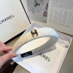 2025年12月10日入荷新品CHANELカチューシャギフト/誕生日/記念品/アクセサリーkaka工場