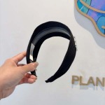 2025年12月10日入荷新品CELINEカチューシャギフト/誕生日/記念品/アクセサリーkaka工場