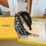 2025年12月10日入荷新品FENDIカチューシャギフト/誕生日/記念品/アクセサリーkaka工場