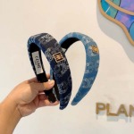 2025年12月10日入荷新品CELINEカチューシャギフト/誕生日/記念品/アクセサリーkaka工場