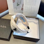 2025年12月10日入荷新品PRADAカチューシャギフト/誕生日/記念品/アクセサリーkaka工場