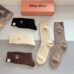 2025年12月10日入荷新品miumiu靴下ギフト/誕生日/記念品/アクセサリーkaka工場